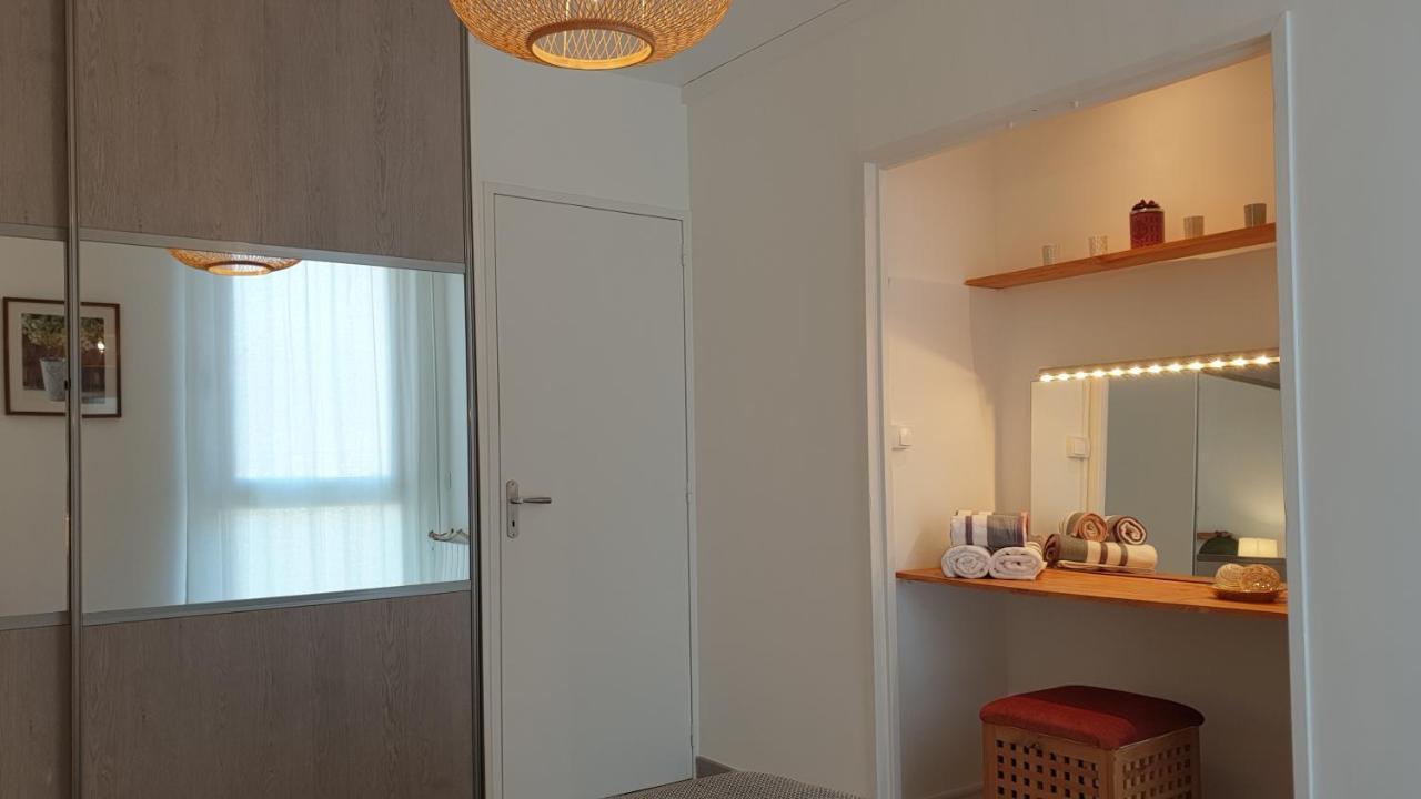 "Voyage En Mer" Splendide T3 Lumineux, Wi Fi Et Parking Gratuit Toulon Luaran gambar