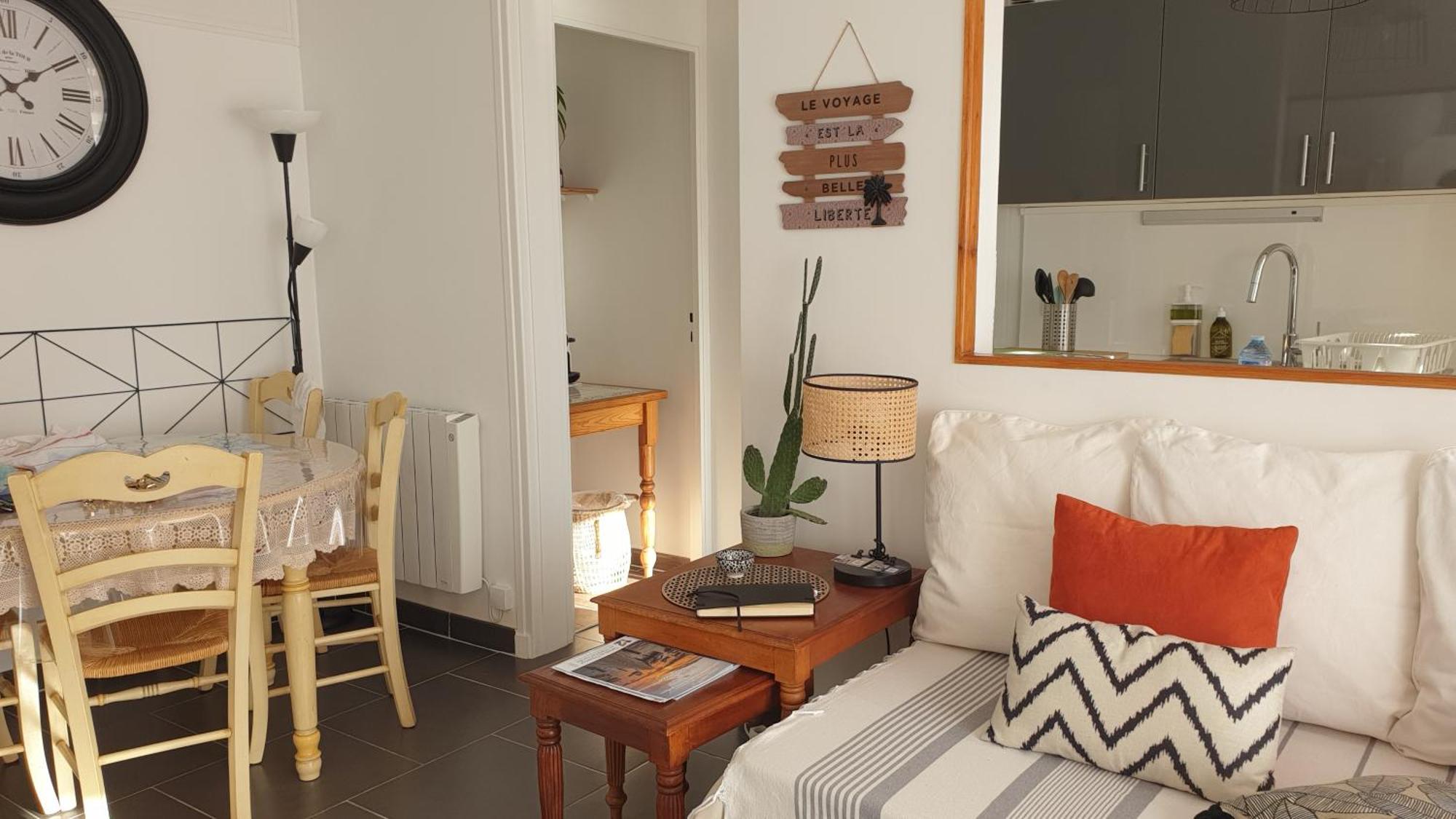 "Voyage En Mer" Splendide T3 Lumineux, Wi Fi Et Parking Gratuit Toulon Luaran gambar